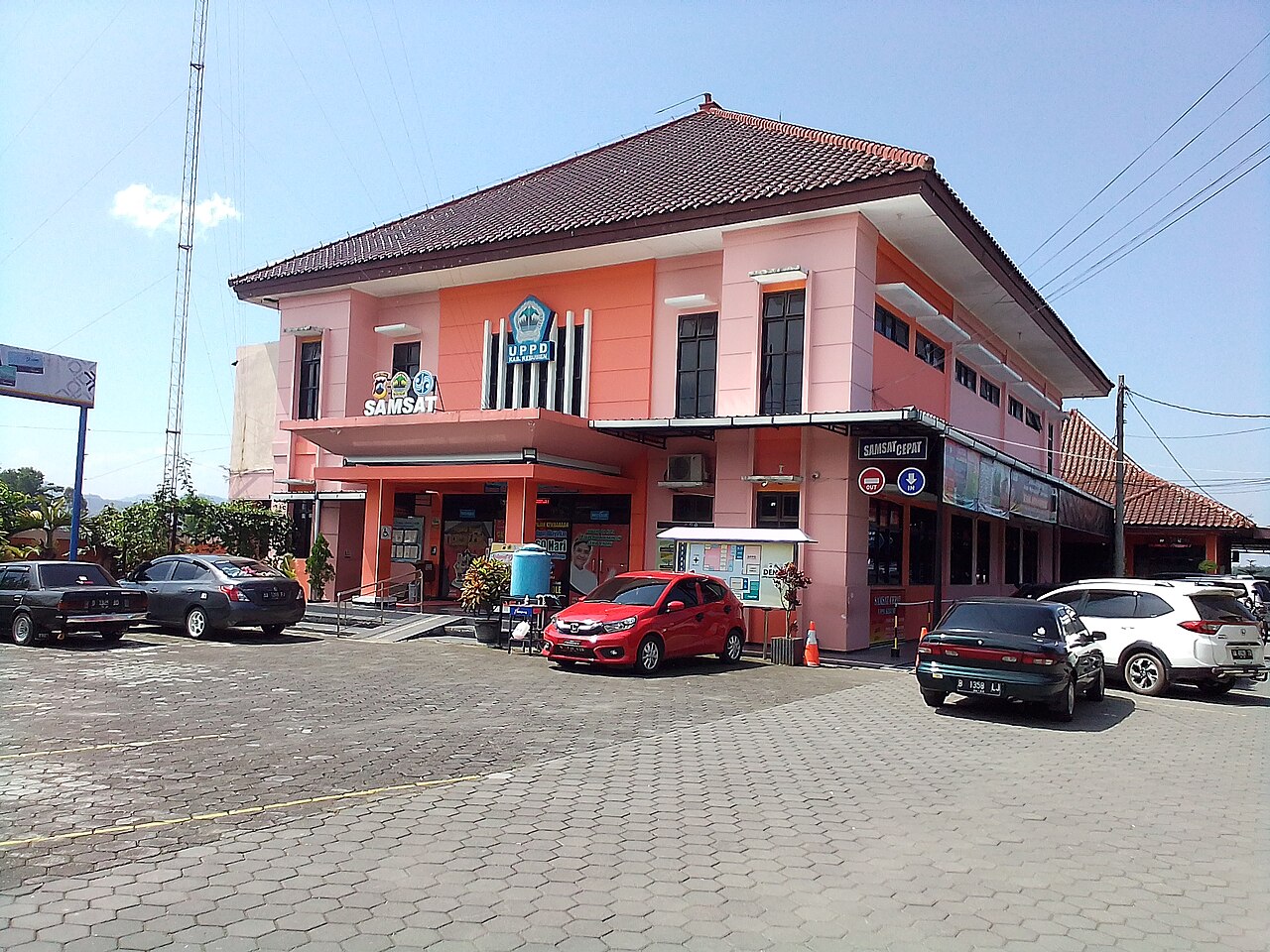 Kantor SAMSAT bovendigoel